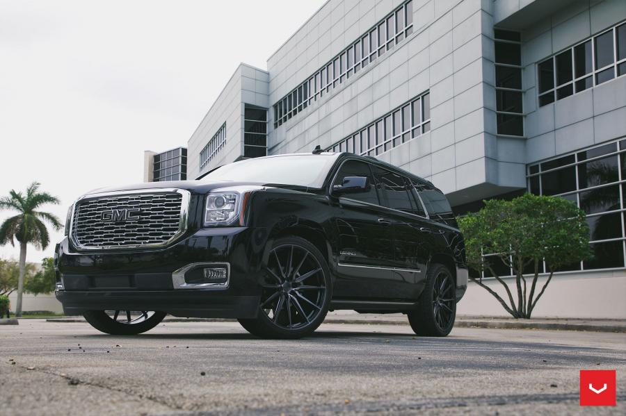  GMC Yukon Denali on Vossen Wheels (HF6-1) 2019 года  (фото 6 из 6)